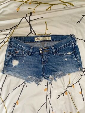 Hollister Women's Distressed Denim Shorts - Blue